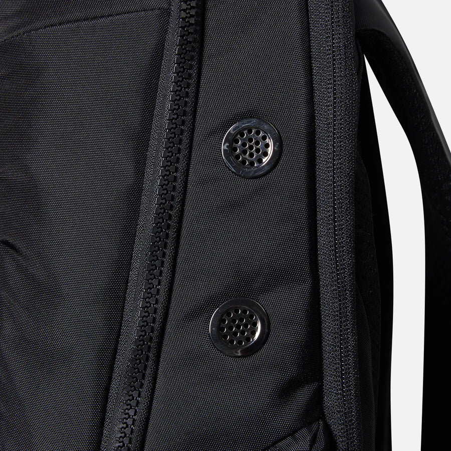 Wilson Tennis Shield Backpack Bag (Black)
