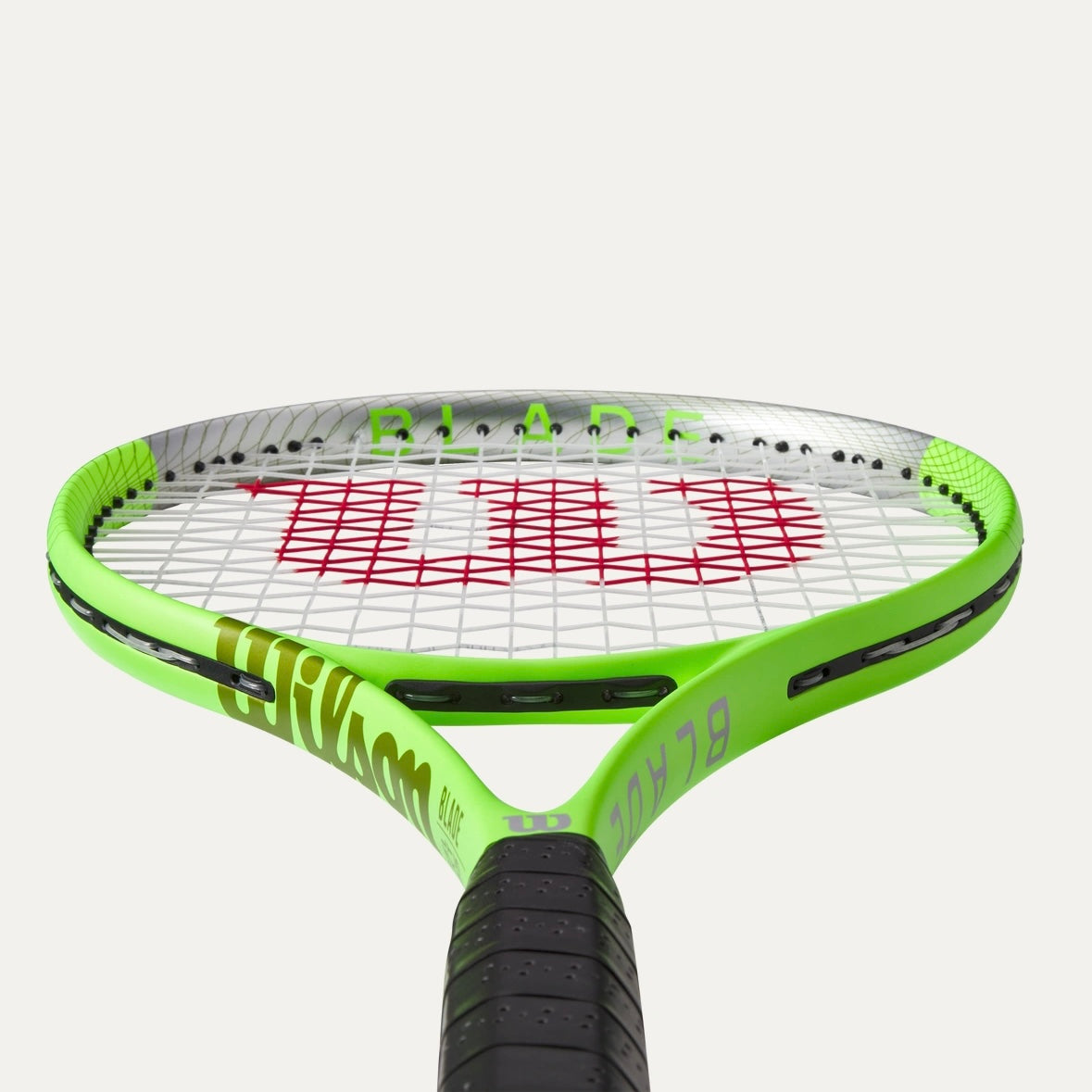 Wilson Blade Feel RXT 105 Tennis Racket (Unstrung 298g) (prestrung)