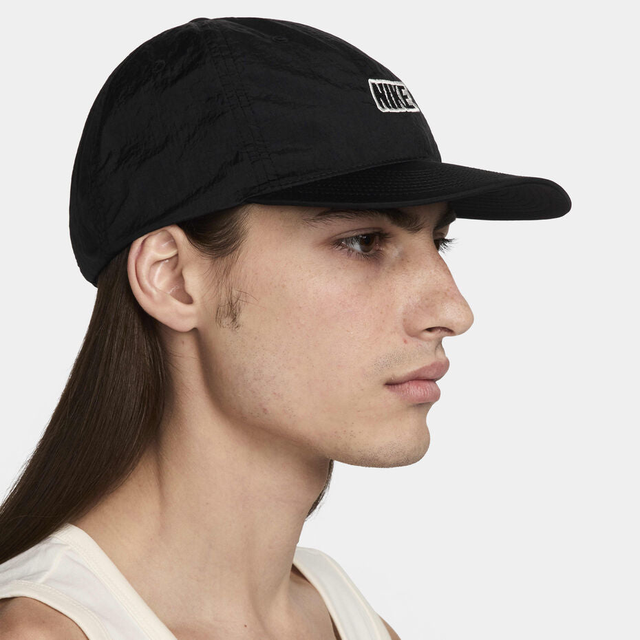 Nike Club Unstructured Flat Bill Outdoor Cap (Black)
