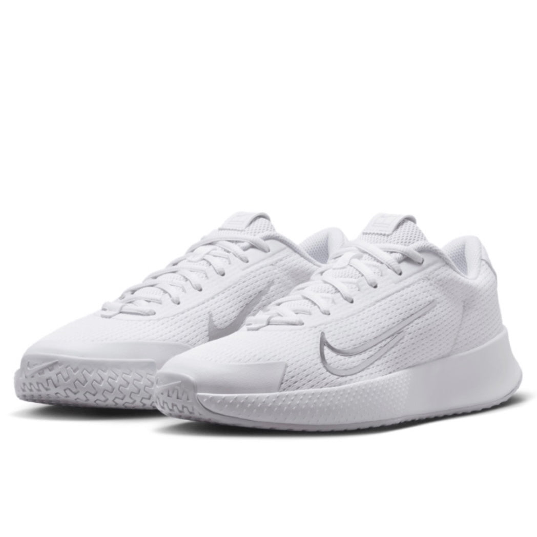 Nike Vapor Lite 2 Women's Tennis Shoes (White)