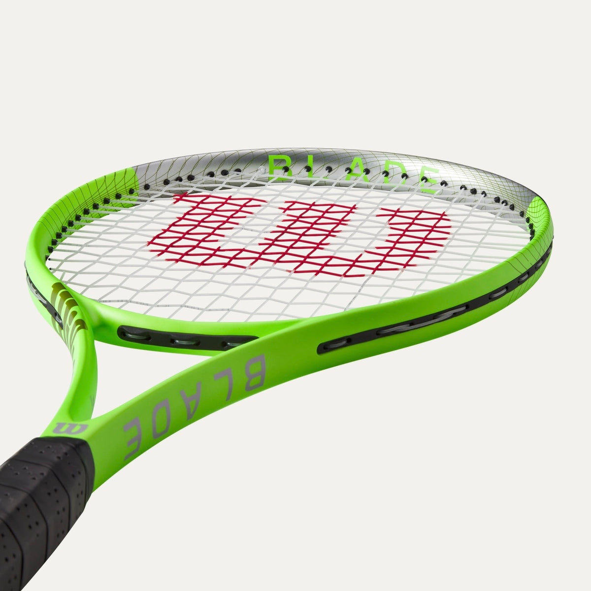 Wilson Blade Feel RXT 105 Tennis Racket (Unstrung 298g) (prestrung)